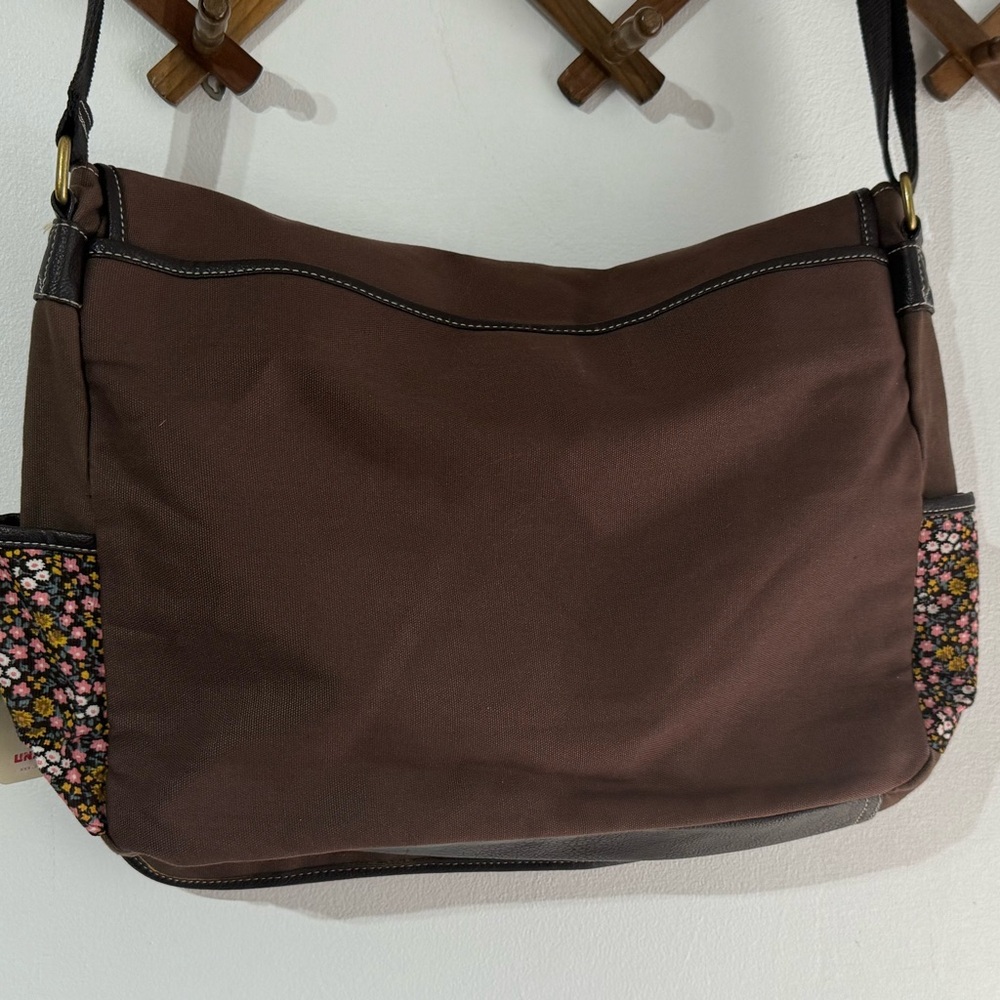 Union Bay floral crossbody messenger Y2K style bag with adjustable strap. - Picture 2 of 7